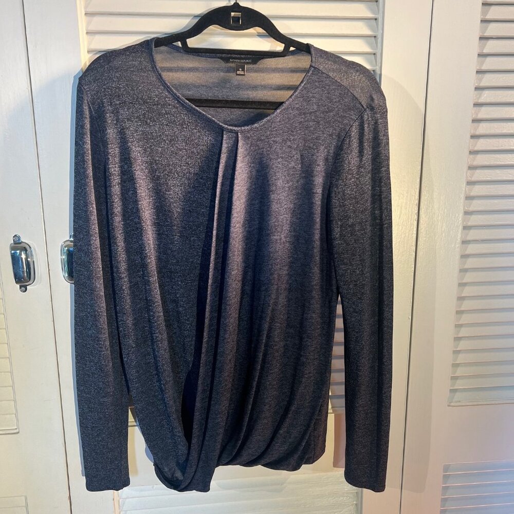 Banana Republic Draped Twist Hem Long Sleeve Top – Size S